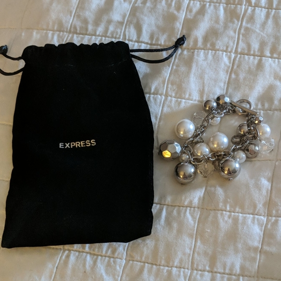 Express silver and white bracelet - Picture 3 of 3
